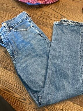Madewell The Perfect Vintage Straight-Leg Jeans in Medium Blue Wash